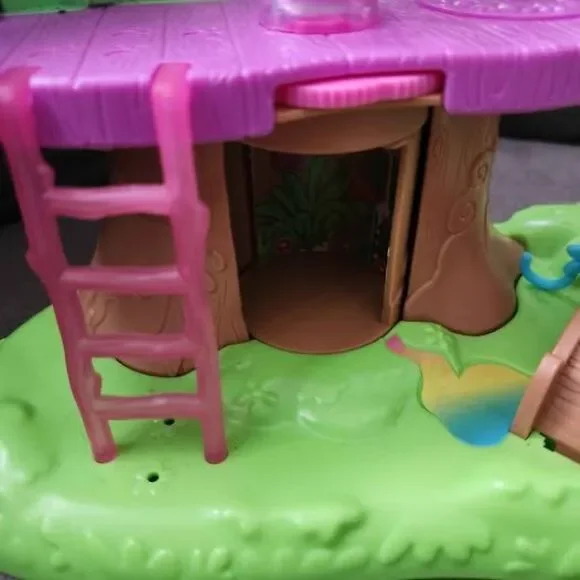 Gabby's Dollhouse treehouse playset - Picture 3 of 5